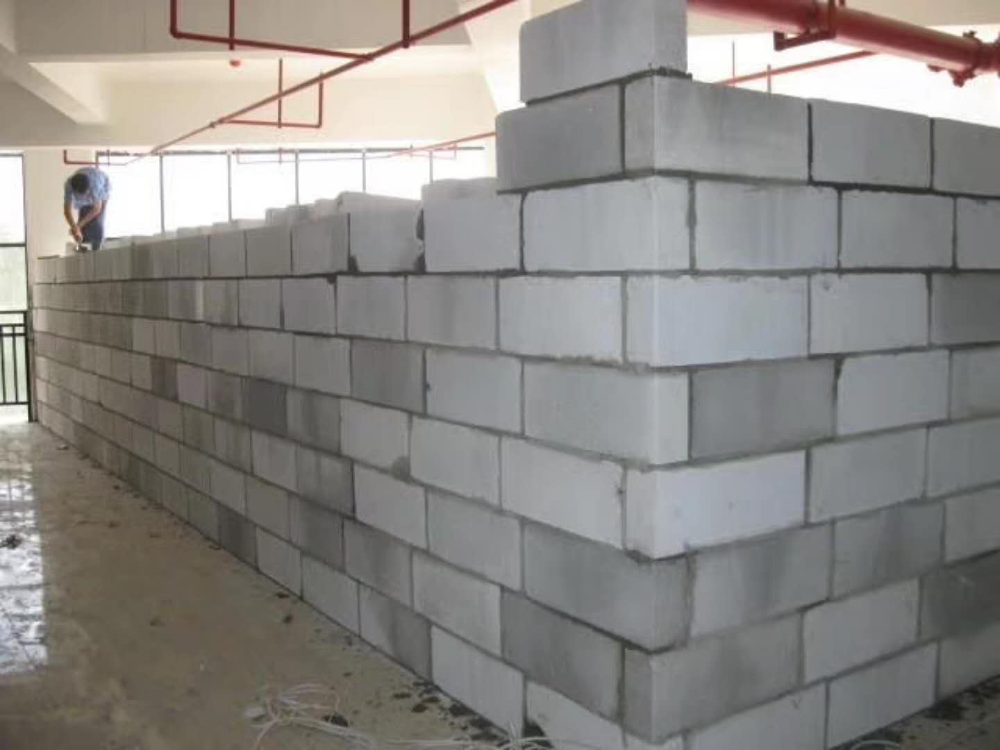 内丘蒸压加气混凝土砌块承重墙静力和抗震性能的研究